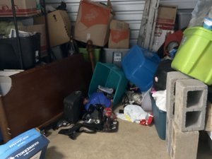 10 x 10 unit in Huntsville