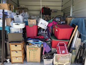 10 x 10 storage unit in Waterford, WI