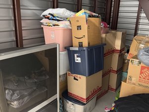 10 x 10 storage unit in Nashville, TN
