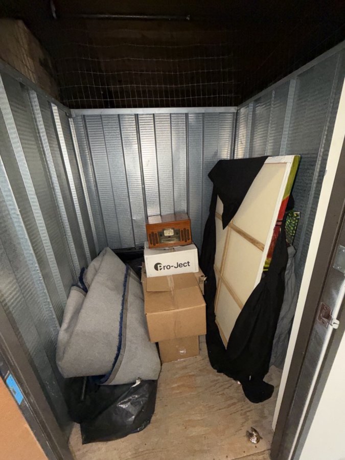 5 x 5 storage unit in Los Angeles, CA