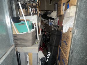 5 x 10 storage unit in Los Angeles, CA