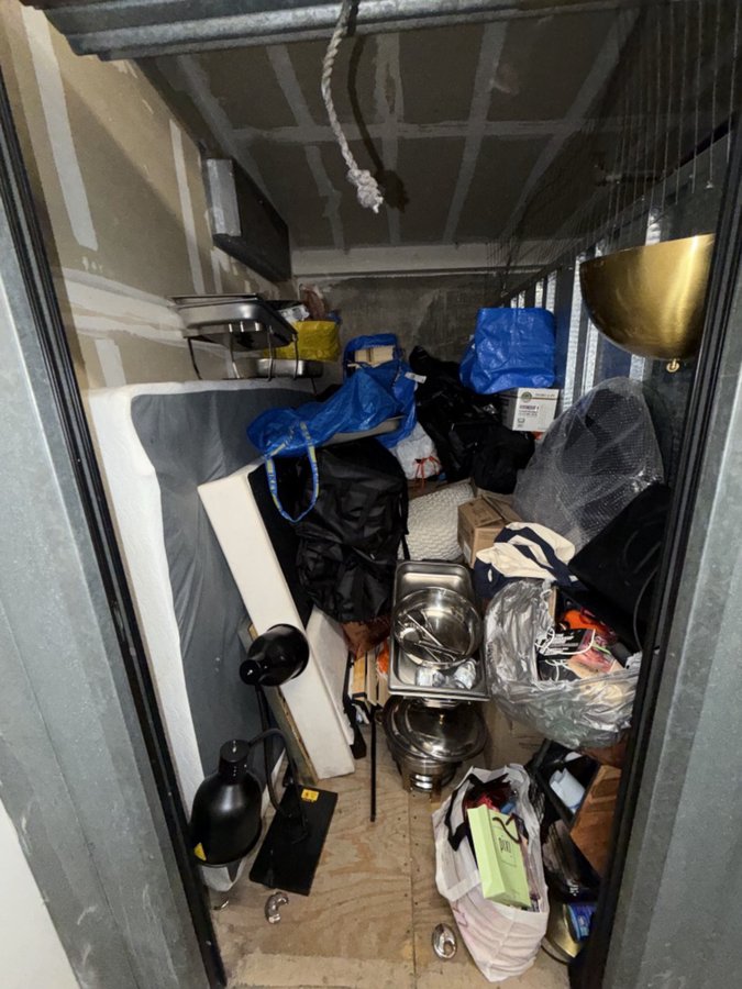 5 x 10 storage unit in Los Angeles, CA
