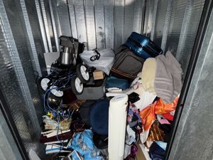 5 x 5 storage unit in Los Angeles, CA