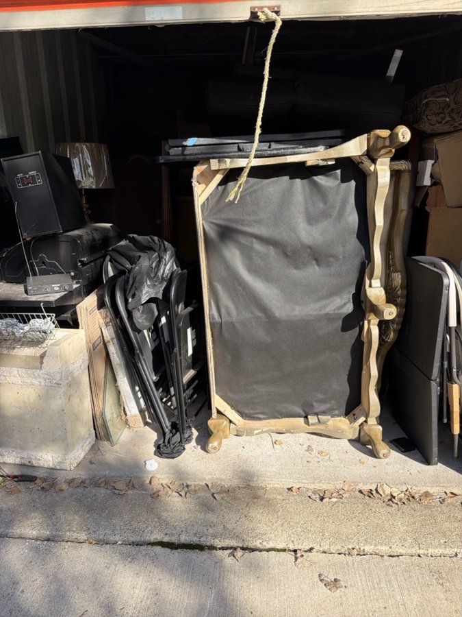 10 x 15 storage unit in Warren, MI