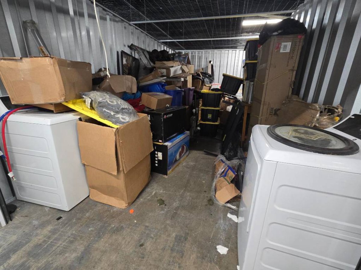 10 x 20 storage unit in Columbus, OH
