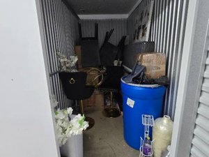 5 x 10 storage unit in Indianapolis, IN