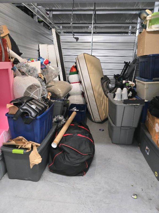 10 x 15 storage unit in Riverview, FL