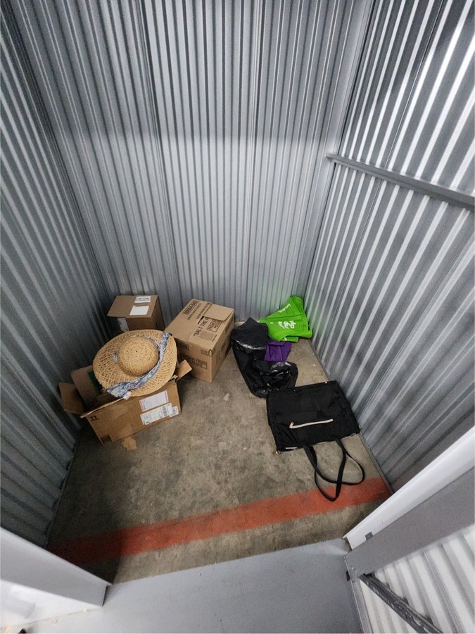 5 x 5 storage unit in Nashville, TN