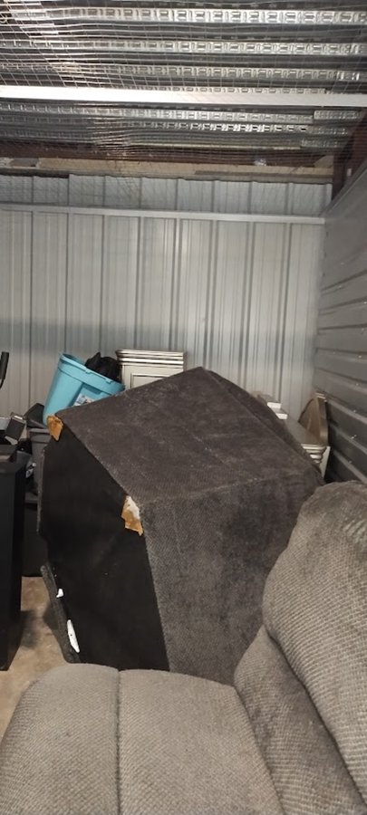 10 x 15 storage unit in Kenosha, WI