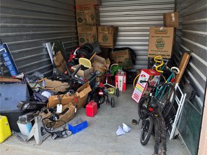 10 x 15 storage unit in Grand Prairie, TX
