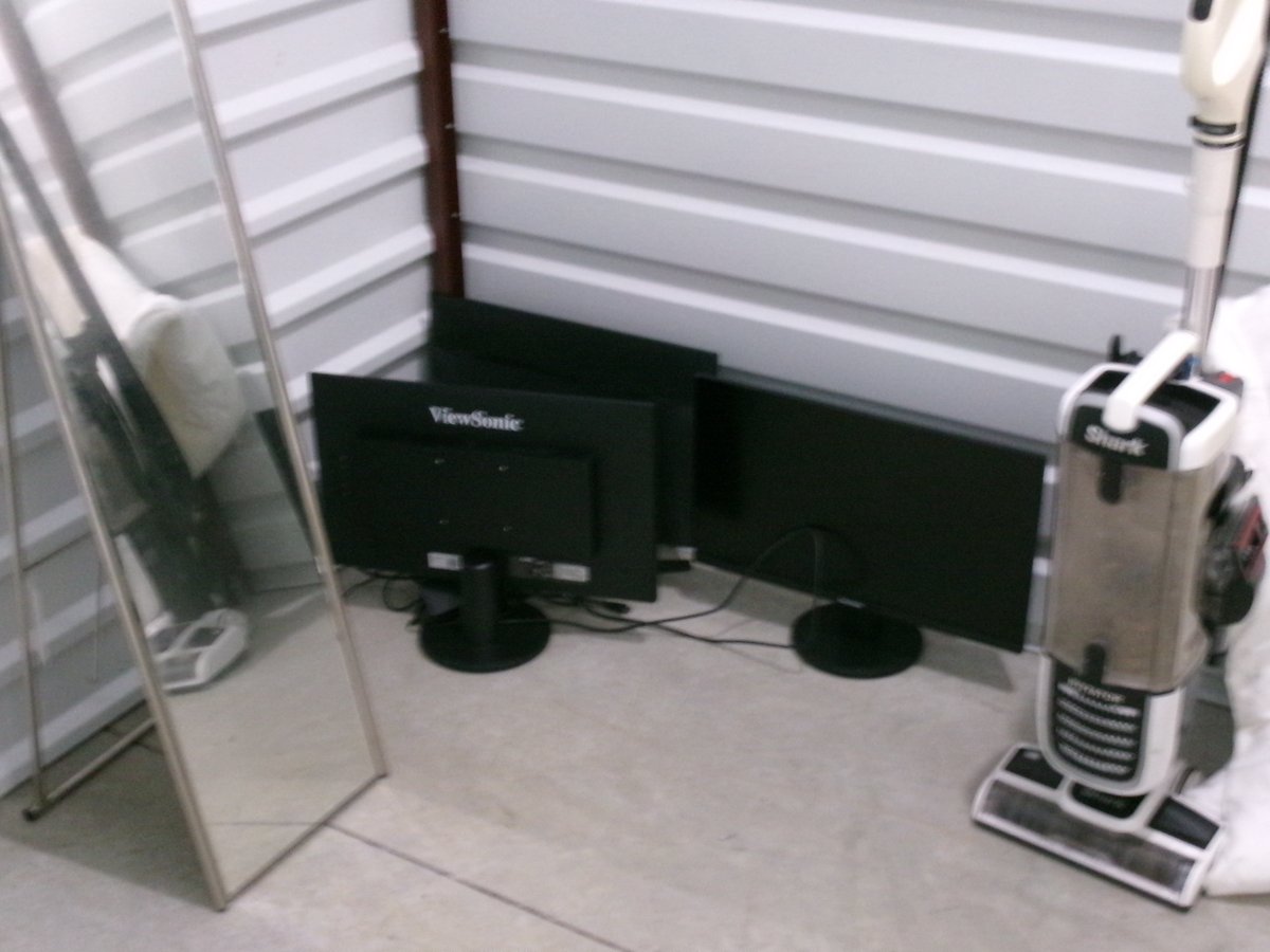 7 x 10 storage unit in Humble, TX