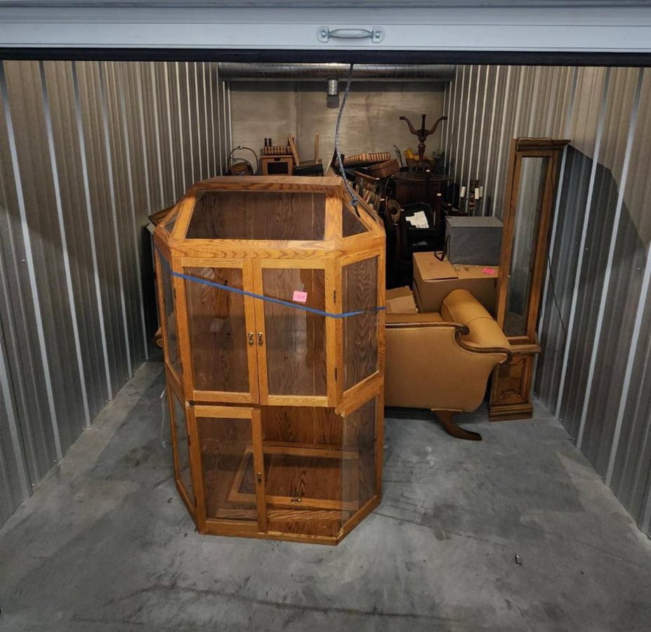 10 x 15 storage unit in Minneapolis, MN