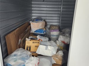 18 x 10 storage unit in Nashville, TN