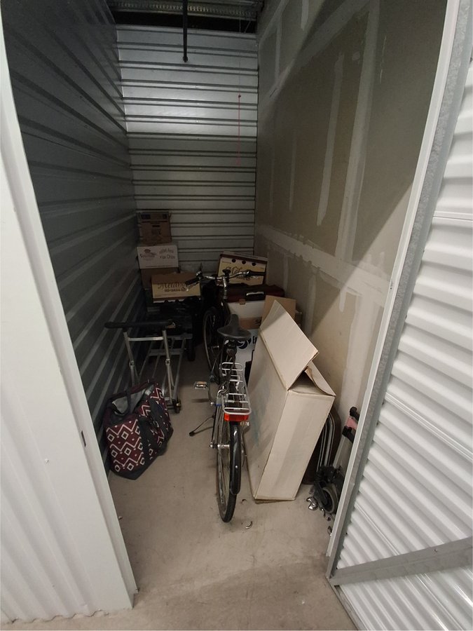 5 x 10 storage unit in Denver, CO