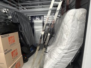 10 x 10 storage unit in Nashville, TN