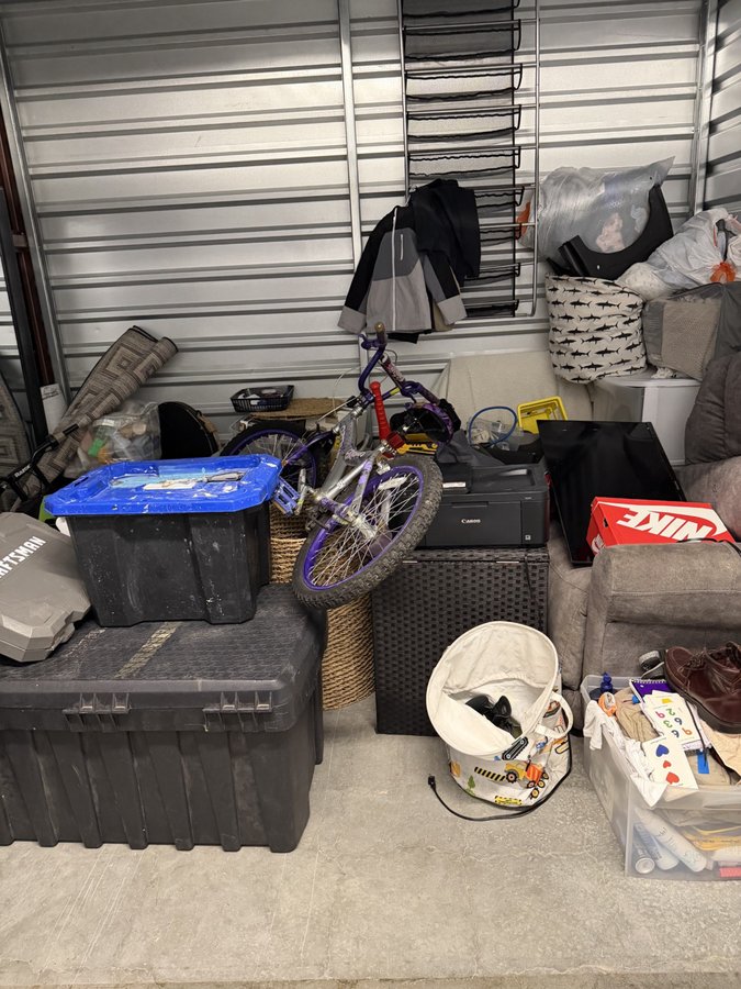 7 x 10 storage unit in Nashville, TN