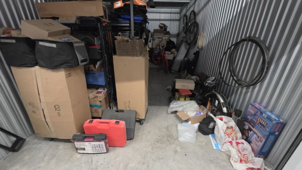 10 x 20 storage unit in Weston, FL
