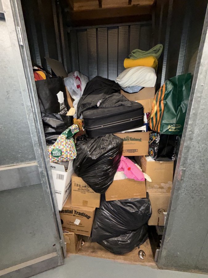 5 x 5 storage unit in Los Angeles, CA