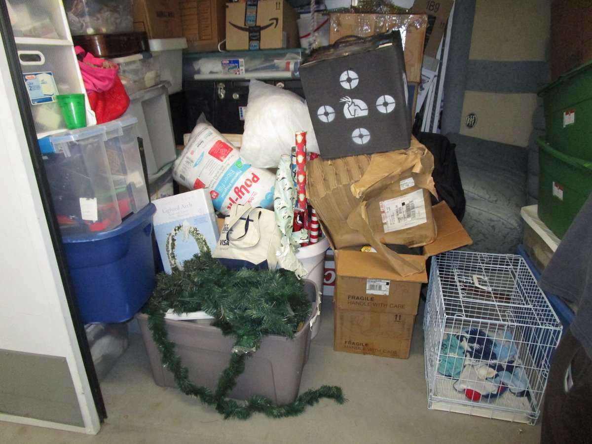 7 x 10 storage unit in San Diego, CA