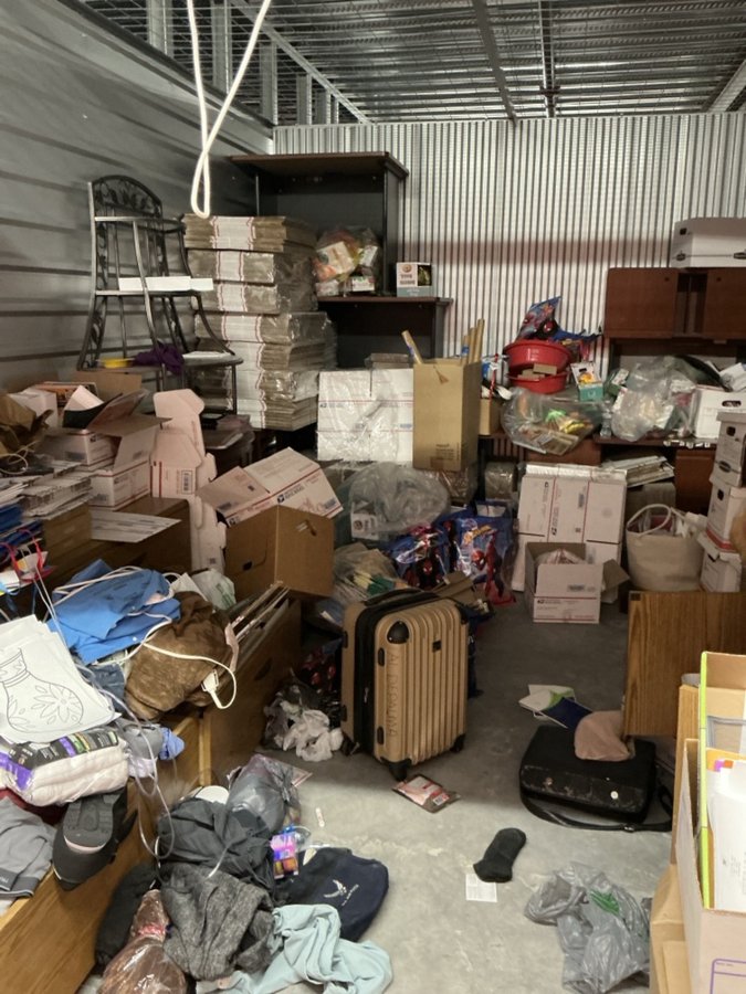10 x 15 storage unit in Las Vegas, NV