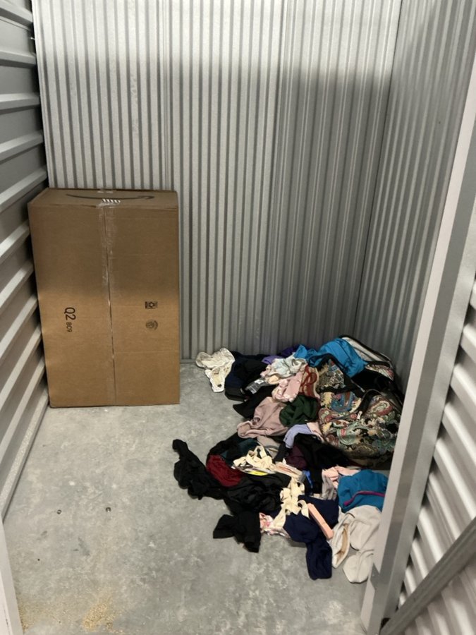5 x 5 storage unit in Las Vegas, NV