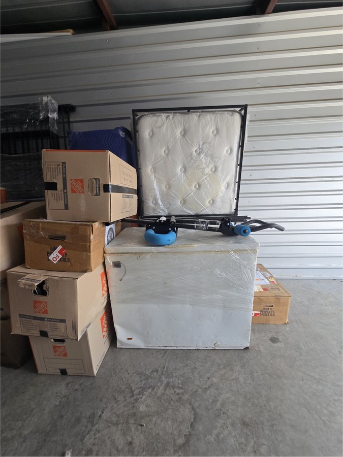 10 x 25 storage unit in Cedar Hill, TX