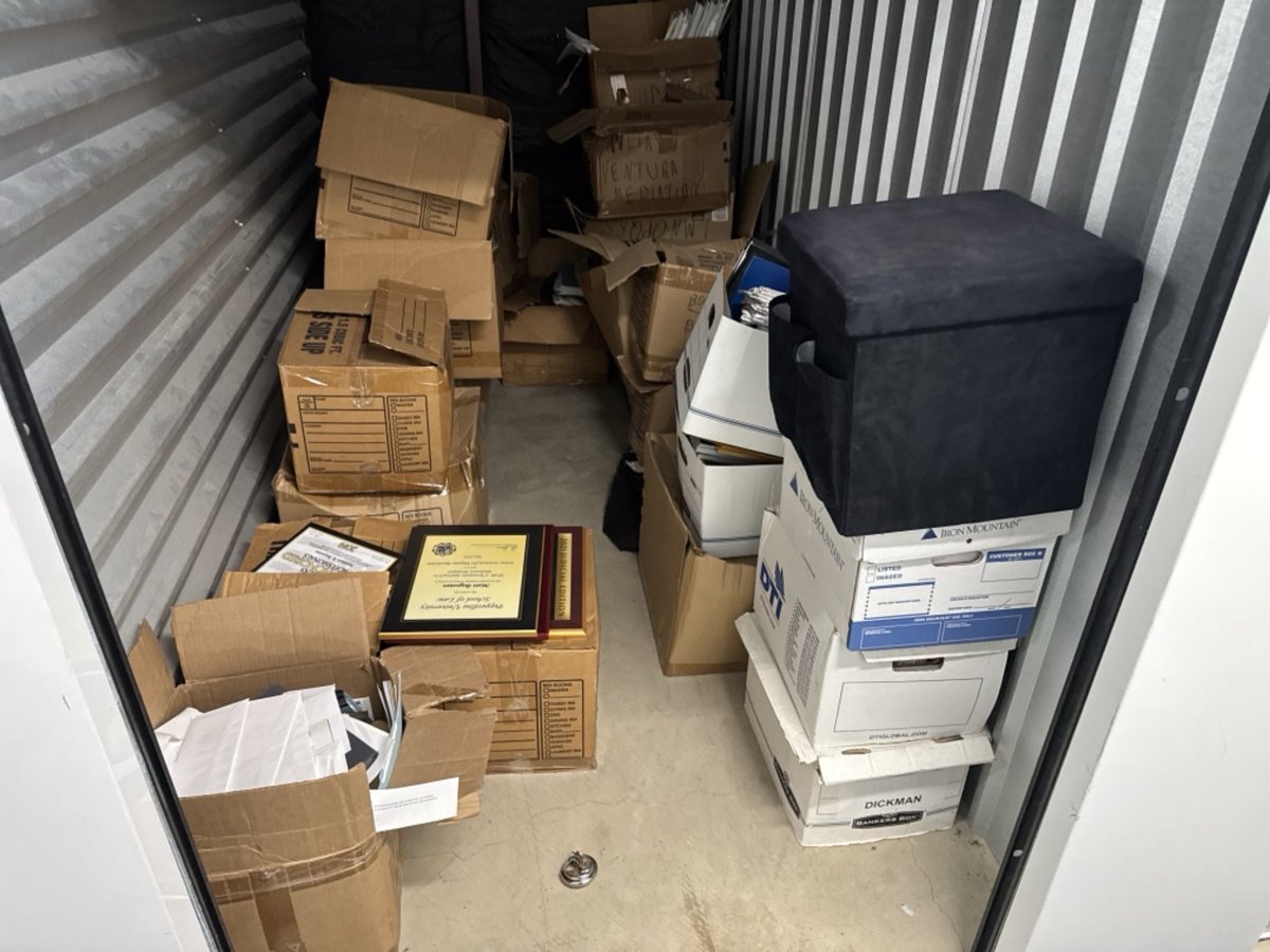 5 x 10 storage unit in Irvine, CA