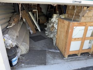 10 x 25 storage unit in Irvine, CA