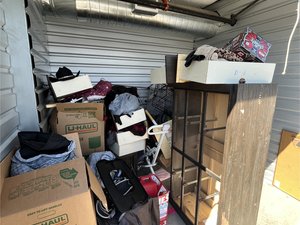 10 x 9 storage unit in San Bernardino, CA