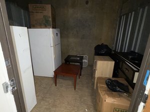 10 x 11 storage unit in Los Angeles, CA