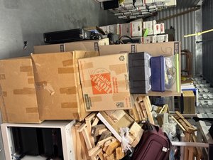 10 x 30 storage unit in Santa Ana, CA