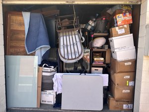 10 x 15 storage unit in Costa Mesa, CA