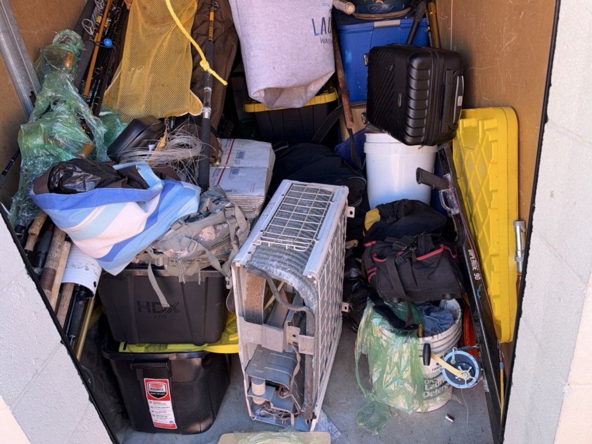 5 x 10 storage unit in Costa Mesa, CA