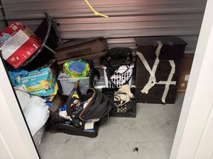 10 x 5 storage unit in Santa Ana, CA