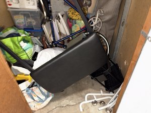 5 x 5 storage unit in Costa Mesa, CA