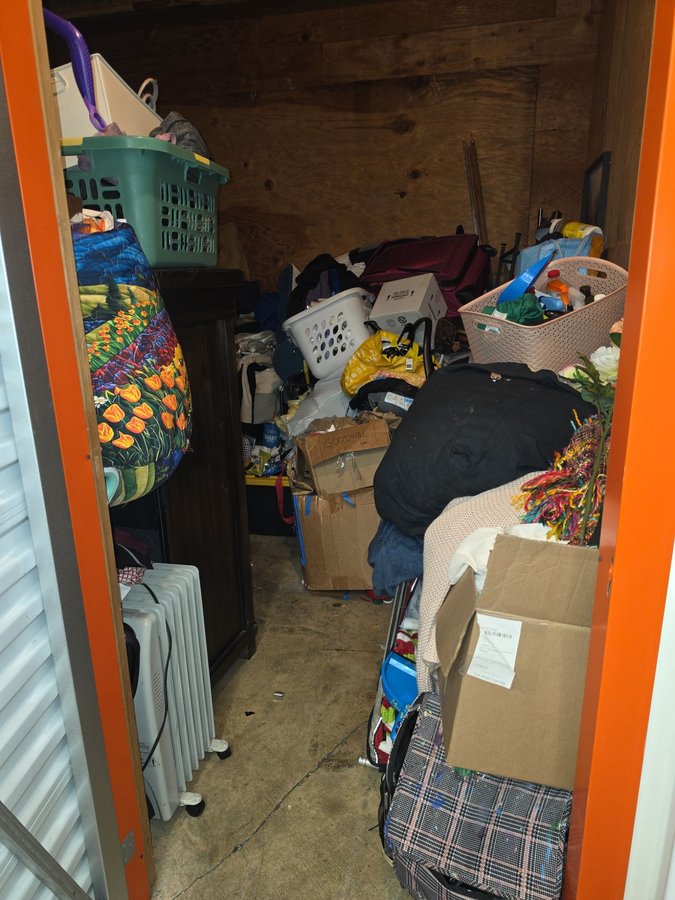 10 x 14 storage unit in Hillsboro, OR