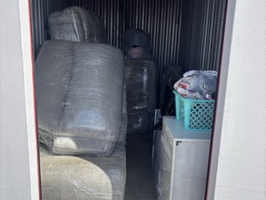 5 x 10 storage unit in Claymont, DE