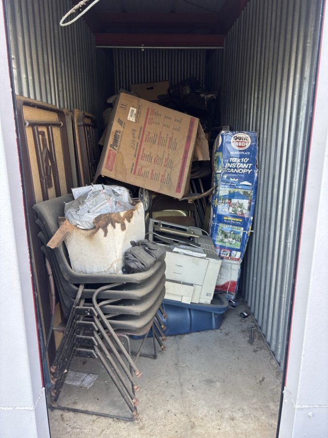 5 x 15 storage unit in Claymont, DE