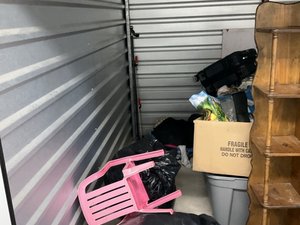 10 x 10 storage unit in Cheektowaga, NY
