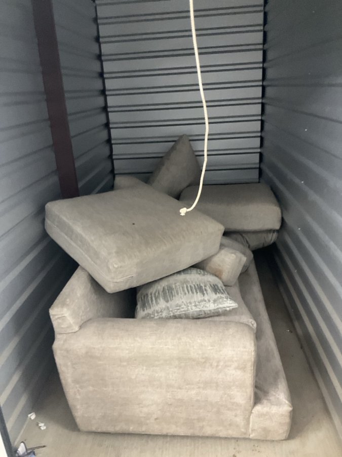 5 x 10 storage unit in Cheektowaga, NY