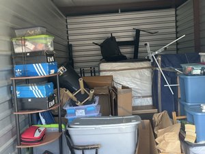 10 x 20 storage unit in Cheektowaga, NY