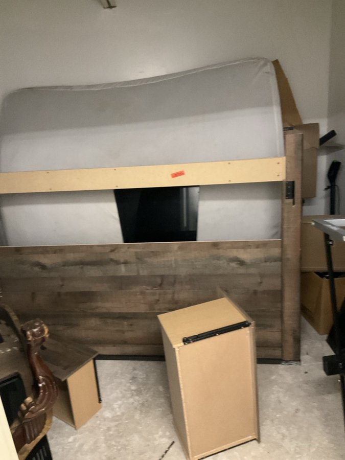 10 x 10 storage unit in Amherst, NY