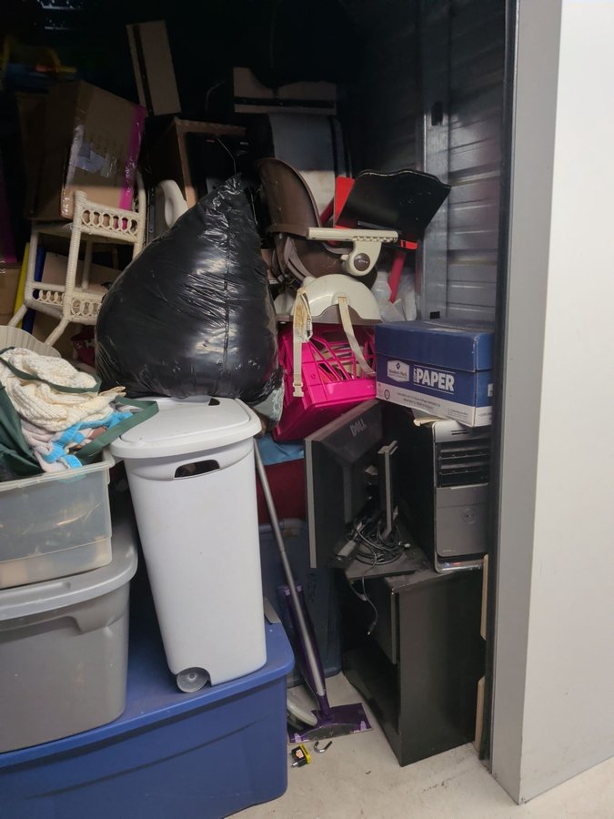 10 x 10 storage unit in Londonderry, NH
