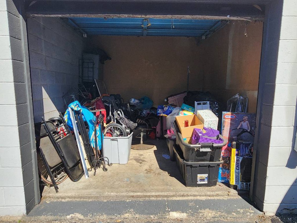 10 x 10 storage unit in Indianapolis, IN
