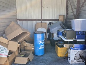 10 x 10 storage unit in Jacksonville, FL