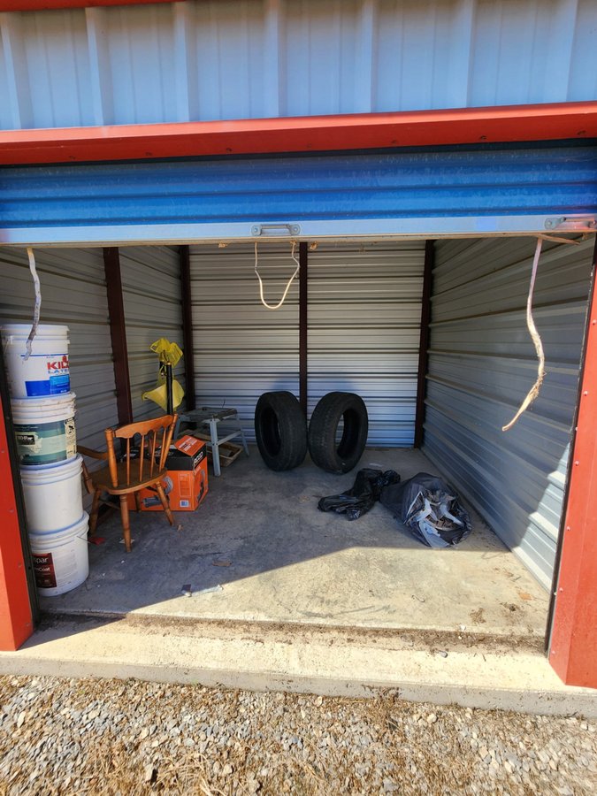 10 x 10 storage unit in Maryville, TN