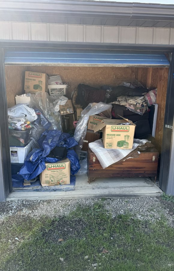 10 x 10 storage unit in Apollo, PA
