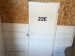 9 x 20 unit in Eau Claire
