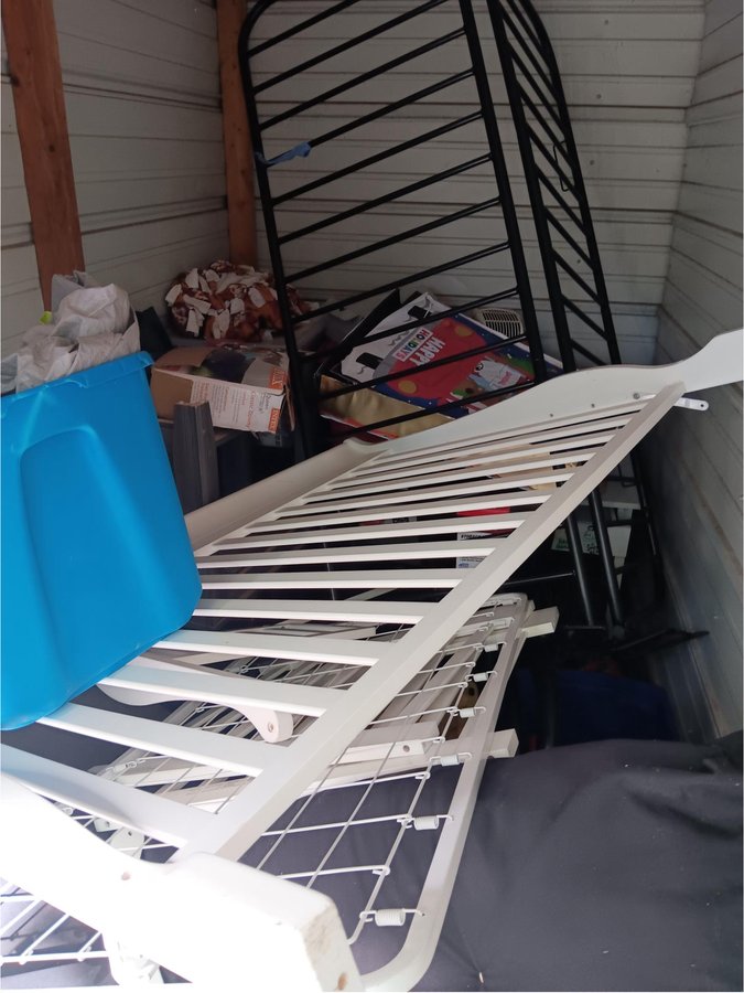 5 x 10 storage unit in Springfield, MI