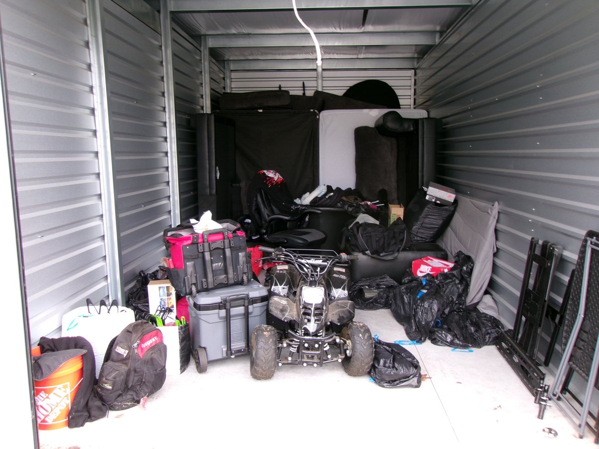 10 x 20 storage unit in Middlefield, CT